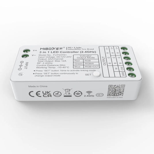 RGBW Controller Kit With Remote Control front facing shot