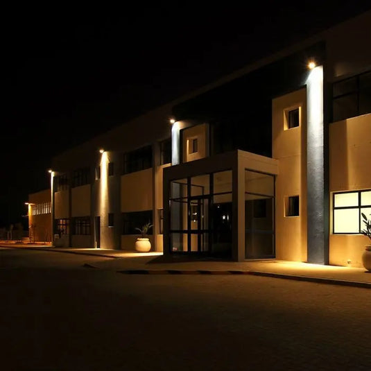 300w LED Flood Light with Samsung LEDs, 6500K mounted on the wall outside light