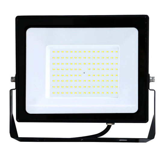 100w LED floodlight in black